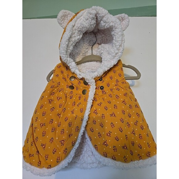 Aspen Kids Girls Size 3-6 Month Yellow Hooded Corduroy Winter Vest Snap Closure - Picture 2 of 10